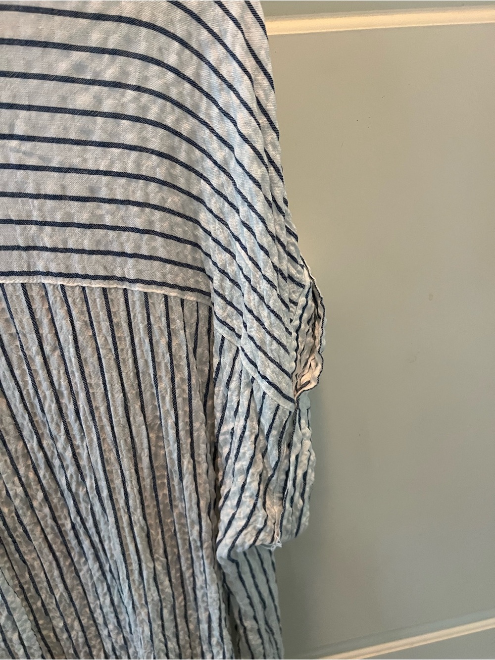 Jane and Delancey White Top with Blue Pinstripes V-Neck Tunic. 1x - Picture 6 of 6